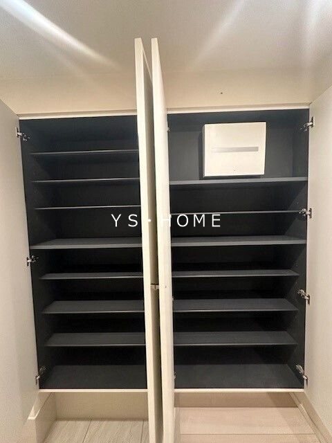 プレステージ吉祥寺 玄関