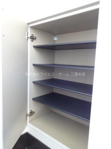 クレール武蔵野 玄関