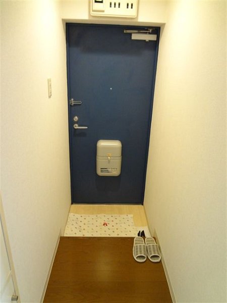 コア・イースト 玄関