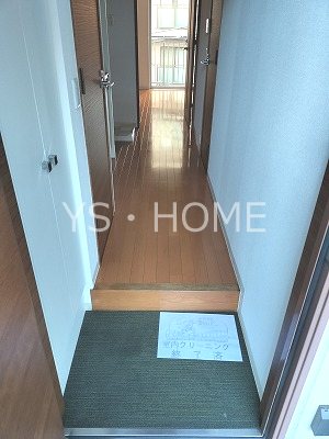 エクセランコウワ　　 玄関