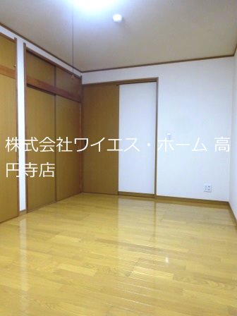ベッドルーム