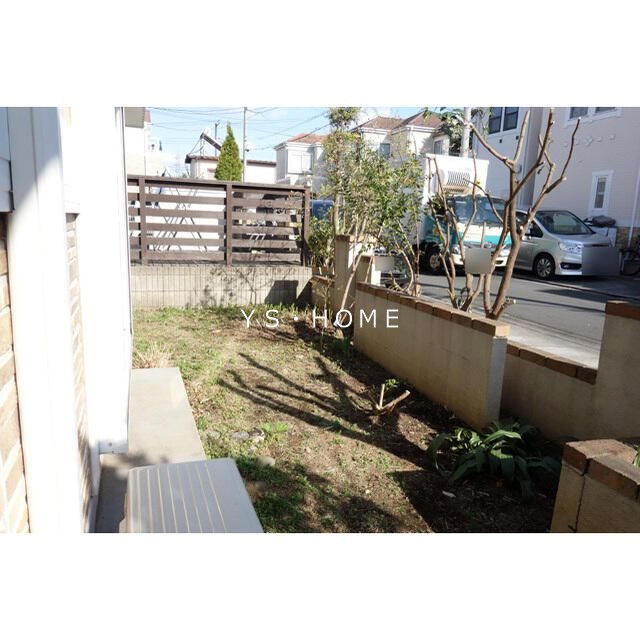 三鷹市井口4丁目貸戸建 ベランダ