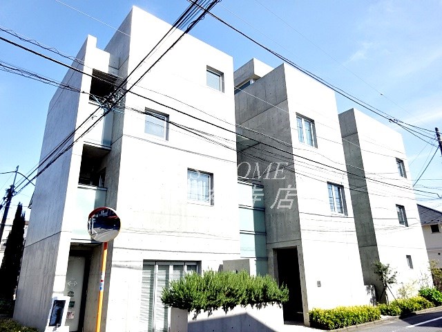 Cave de carre 外観