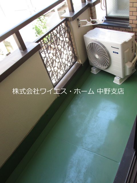 シュロスカー  ベランダ
