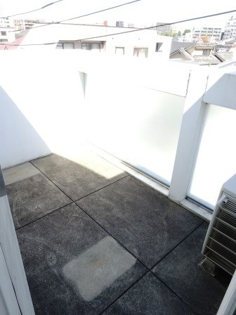 ラグゼナ東高円寺 ベランダ