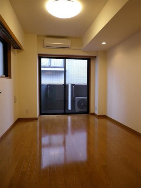 ルーブル西荻窪弐番館 リビング