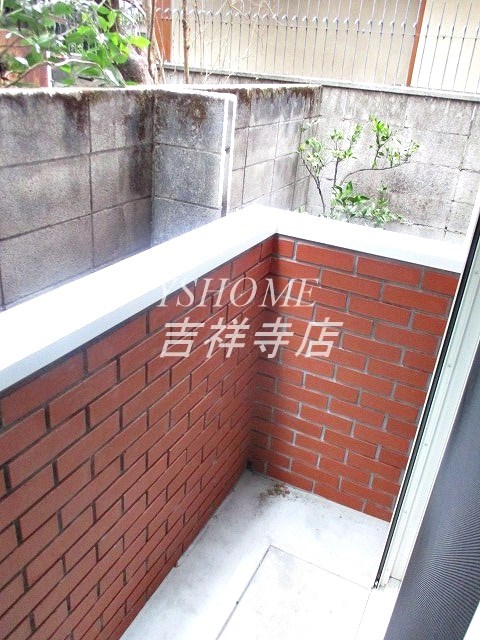 ＥＩＧＥＲ南荻窪 ベランダ