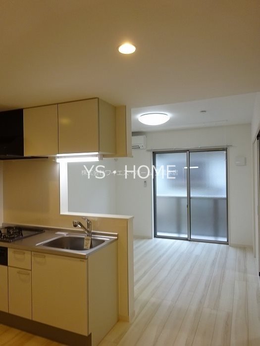 クレール前原 リビング