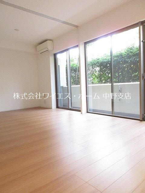 フレンシア高円寺 リビング