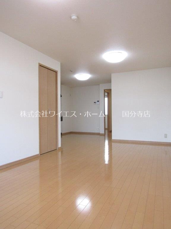 リライズ東恋ヶ窪 リビング