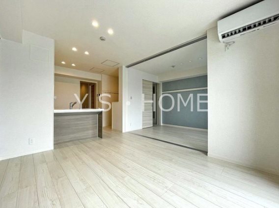 シャーメゾン国立ウエスト リビング