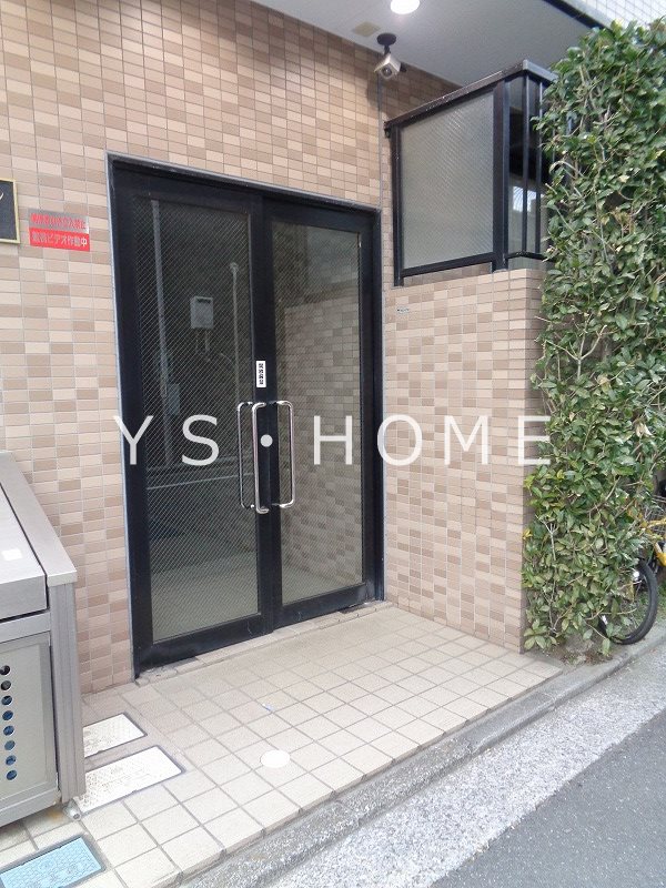 シャトレジョージタウン 玄関