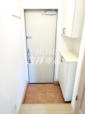 ボヌール吉祥寺 玄関