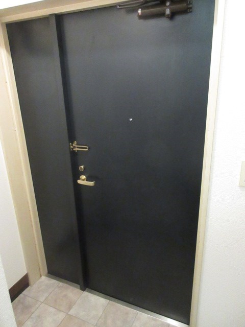 K2フラット 玄関