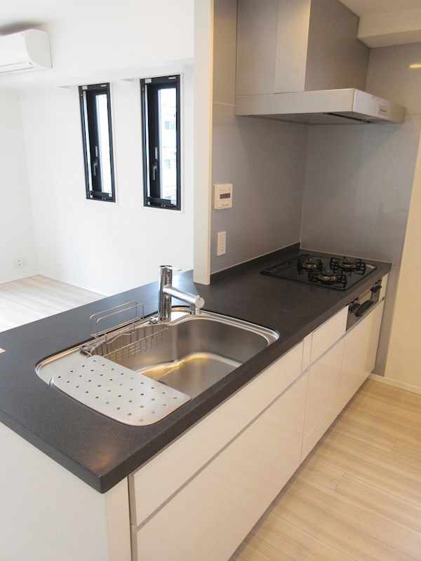 ミリアレジデンス中野坂上 キッチン