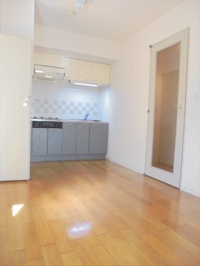 プライムアーバン新宿落合 リビング