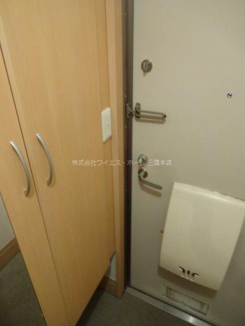 シテラデューズB 玄関