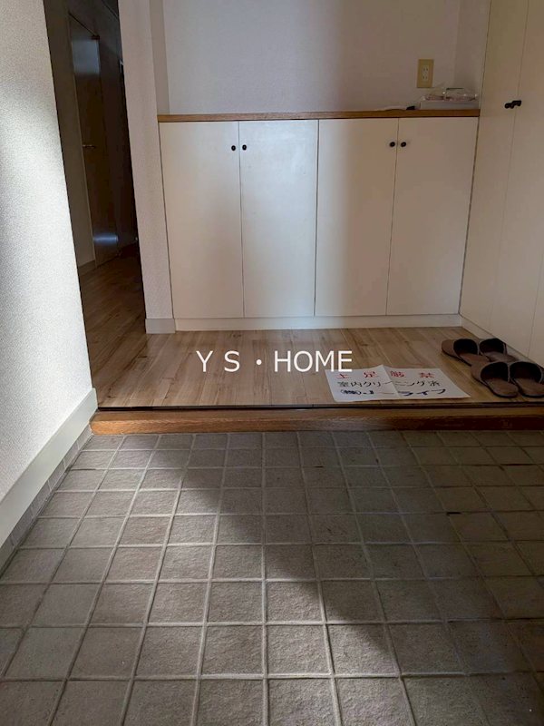 メゾン・ド小金井 玄関