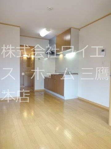 グリーンフィールド　　    リビング