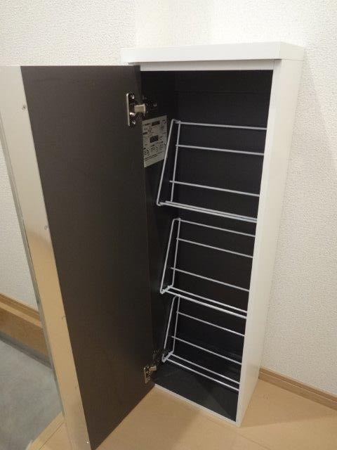 アイコート三鷹 玄関