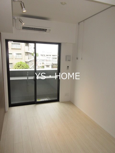 アジールコフレ中野坂上 リビング