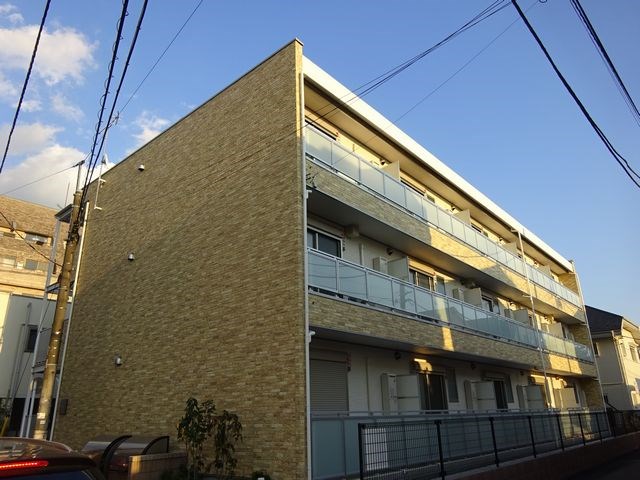 リブリ・クリークウエスト 外観