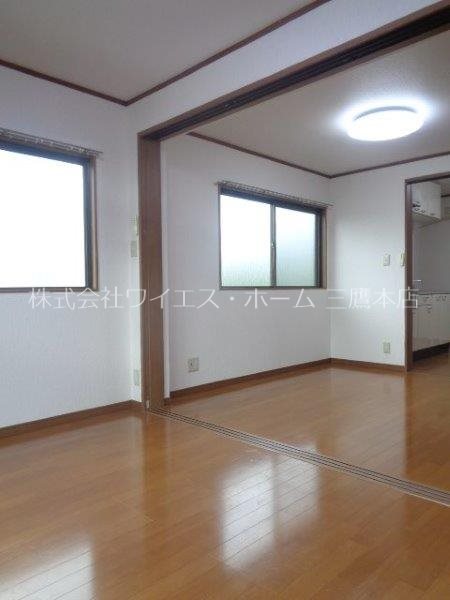 ティファニーマンション リビング