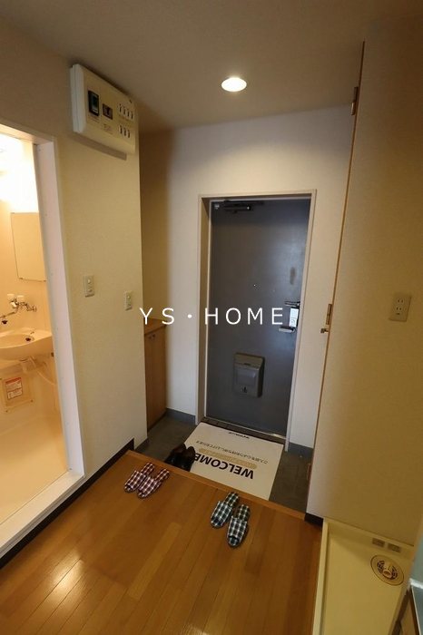 アクシス東小金井 玄関