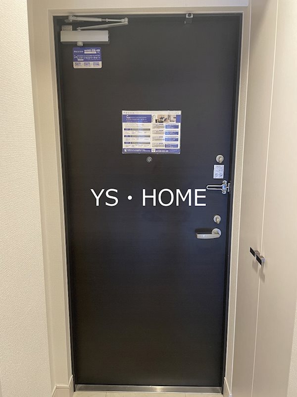 レジディア杉並方南町 玄関