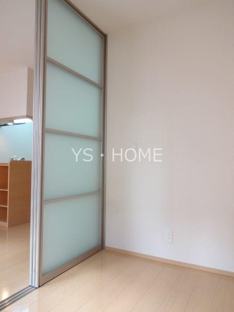 メゾン・ド・シャテーヌ ベッドルーム