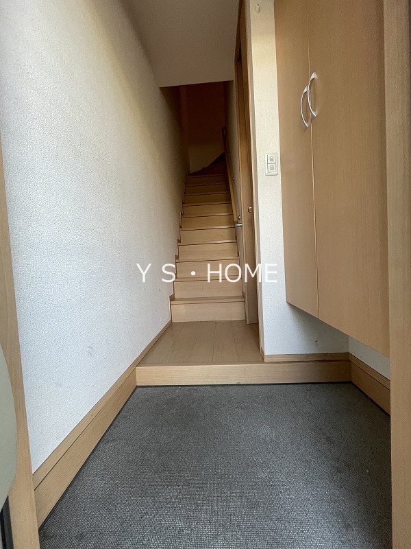 クレールＢ 玄関