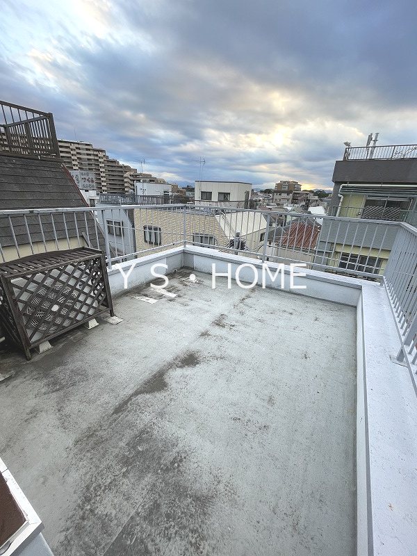 石澤商会学園西町ビル ベランダ