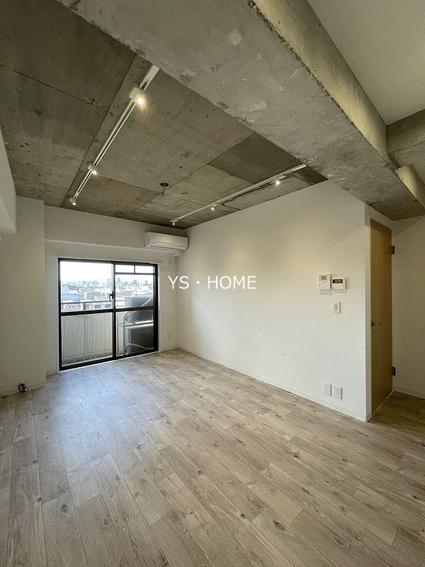 ミリアレジデンス高円寺 リビング