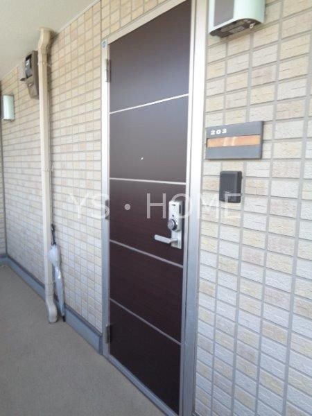 トレビナ武蔵野 玄関