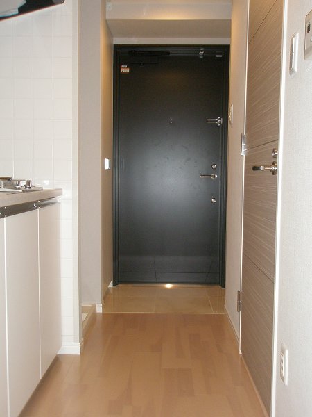 エスティメゾン中野 玄関