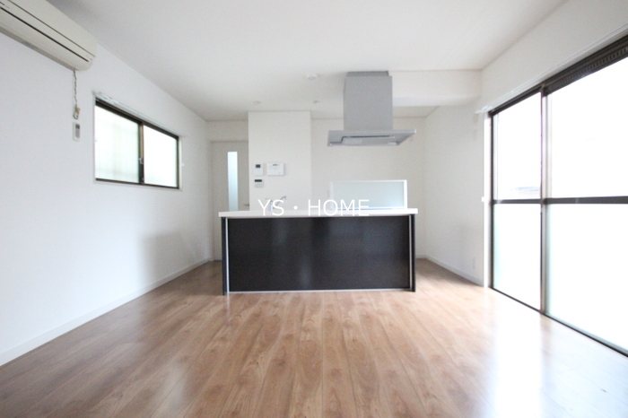 MEG HOUSE リビング