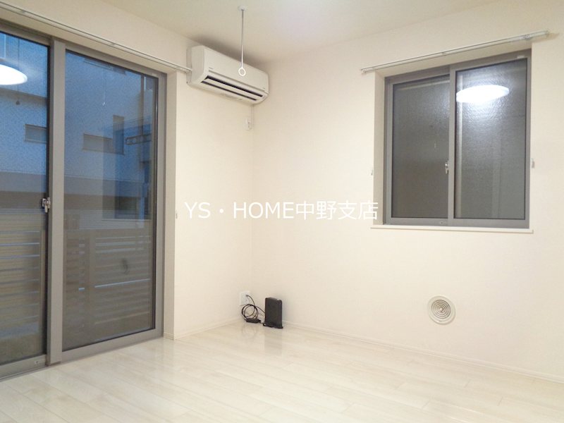 フェリーチェ リビング