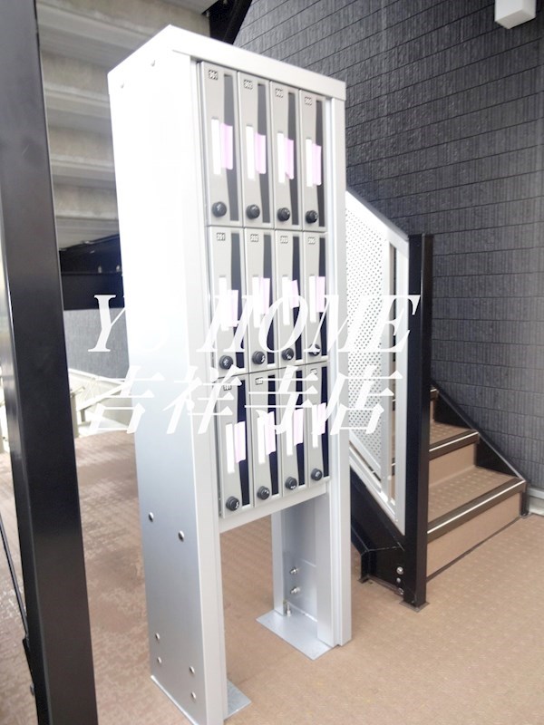 リブリ・アヴニール その他1