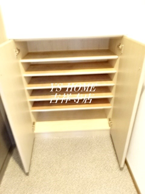 レジデンス武蔵野 玄関