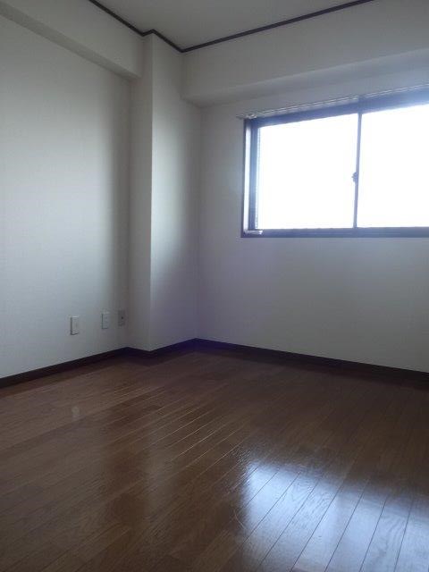 エクリーンミタカ ベッドルーム