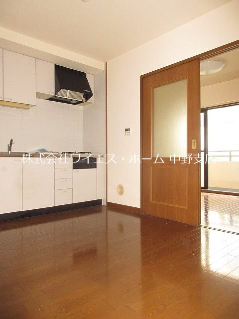 ルミエール中野 リビング