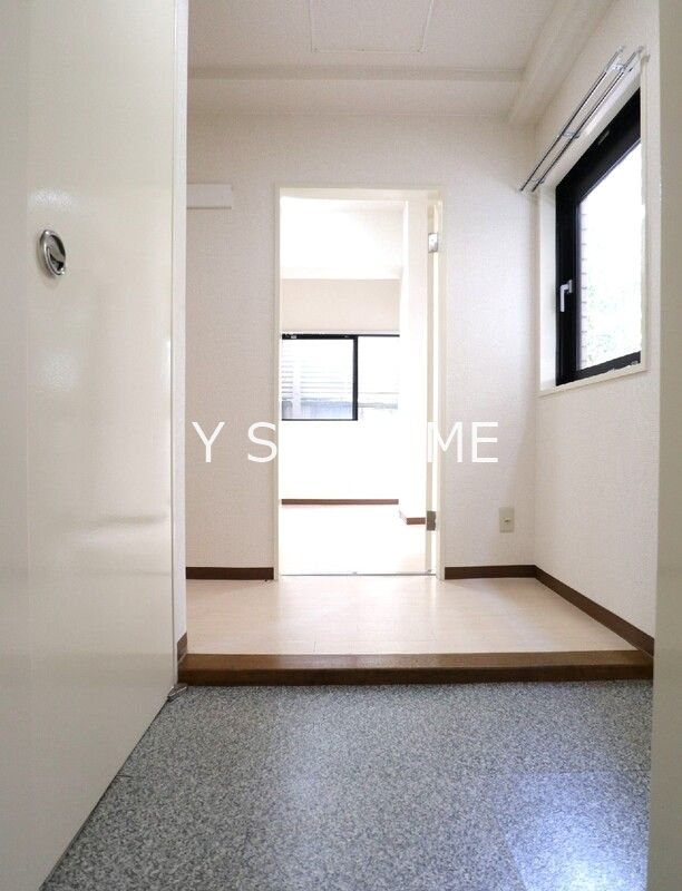 国分寺シティハイツ〔定借〕 玄関