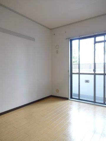 清水マンション ベッドルーム