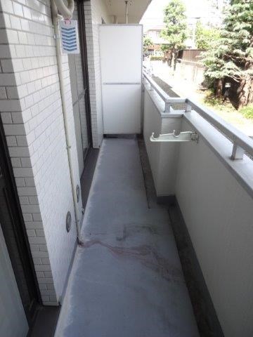 清水マンション ベランダ