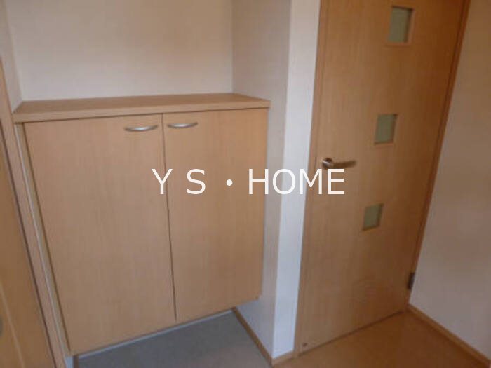 ヴェルドミールＡ 玄関