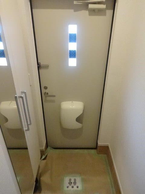 ベル・三鷹　　 玄関