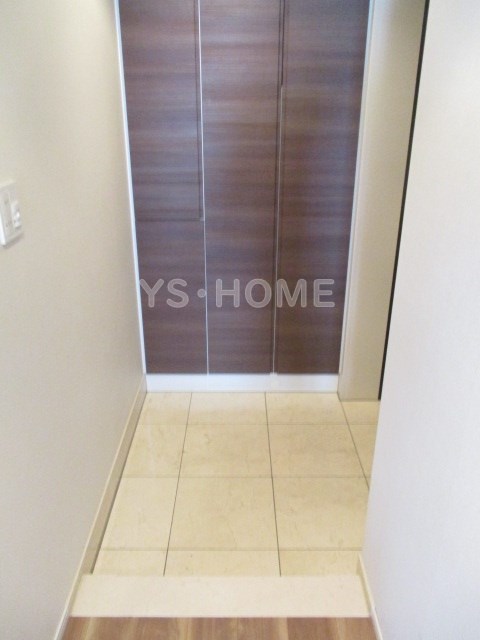 ソアラノーム荻窪天沼 玄関