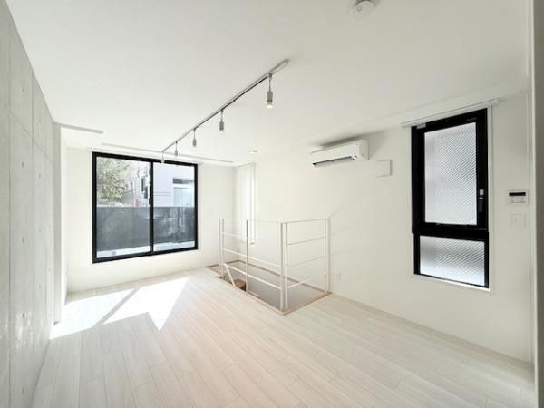 ＡＬＥＲＯ新中野Ⅱ リビング