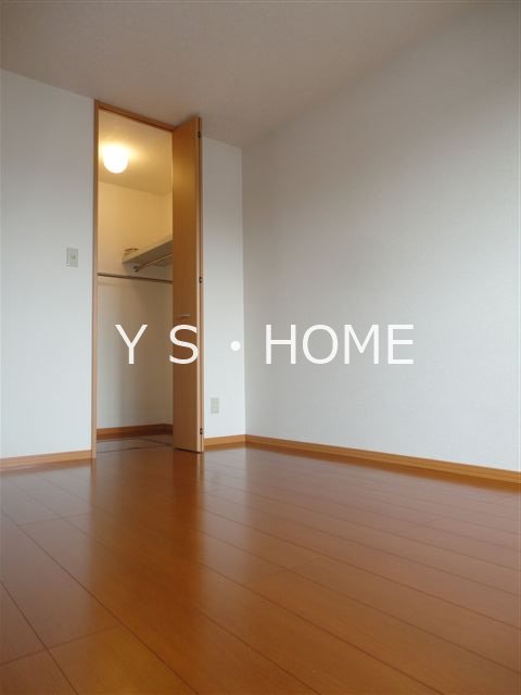 グロリアＡ棟 ベッドルーム