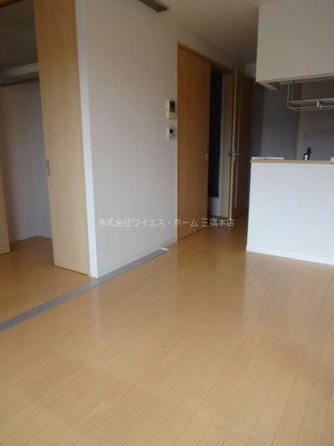 インペリアル リビング